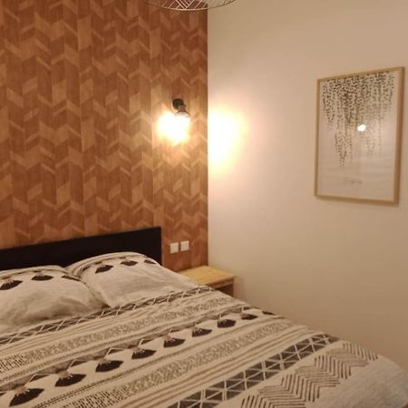 Gonnelles Appartement T3 Centre Ville Rdc D Agen Exterior photo