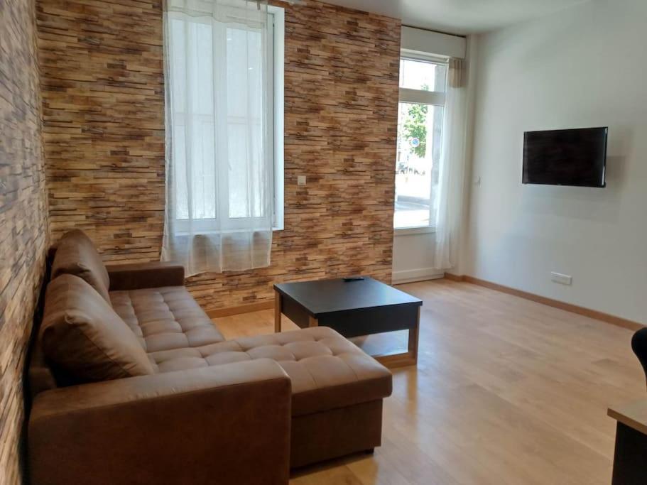 Gonnelles Appartement T3 Centre Ville Rdc D Agen Exterior photo